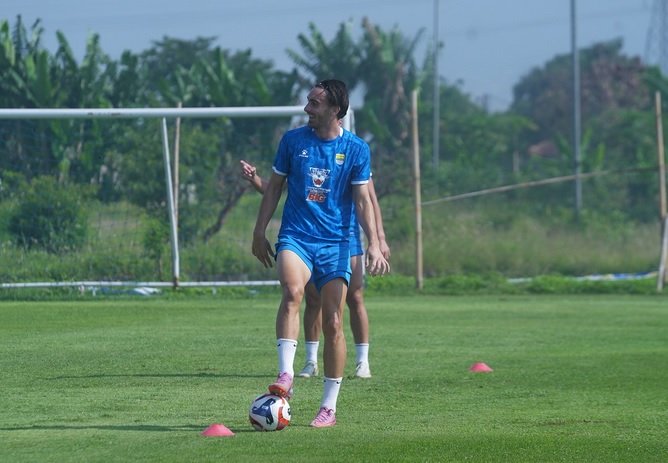Andrew Jung Siap Menggila Bersama Persib Bandung